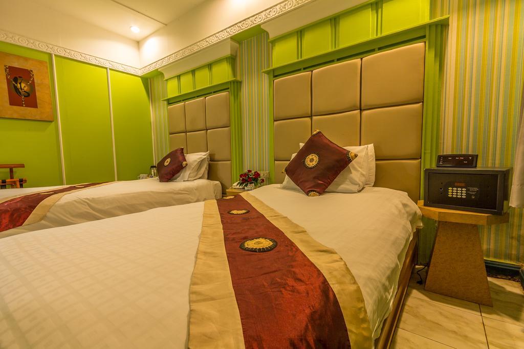 Sam'S Lodge Bangkok Buitenkant foto